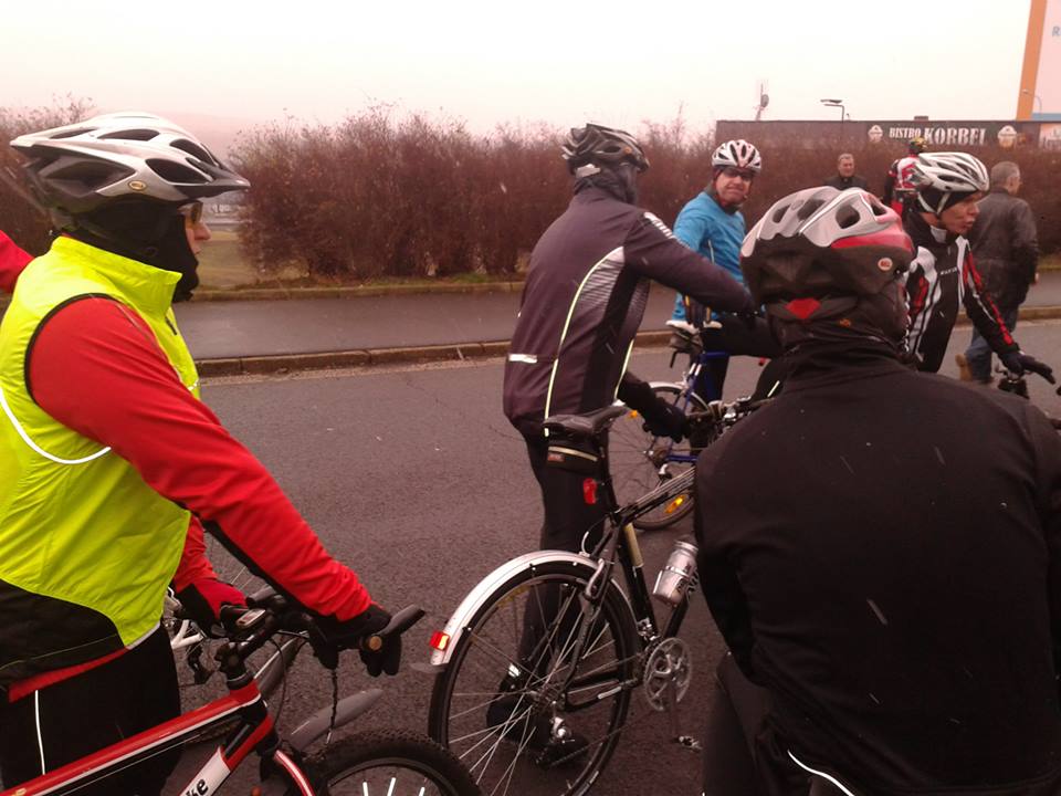 1453409_562476660505629_814405915_n