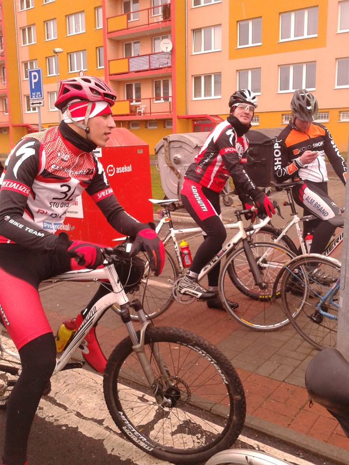 1497761_562476247172337_861314228_n